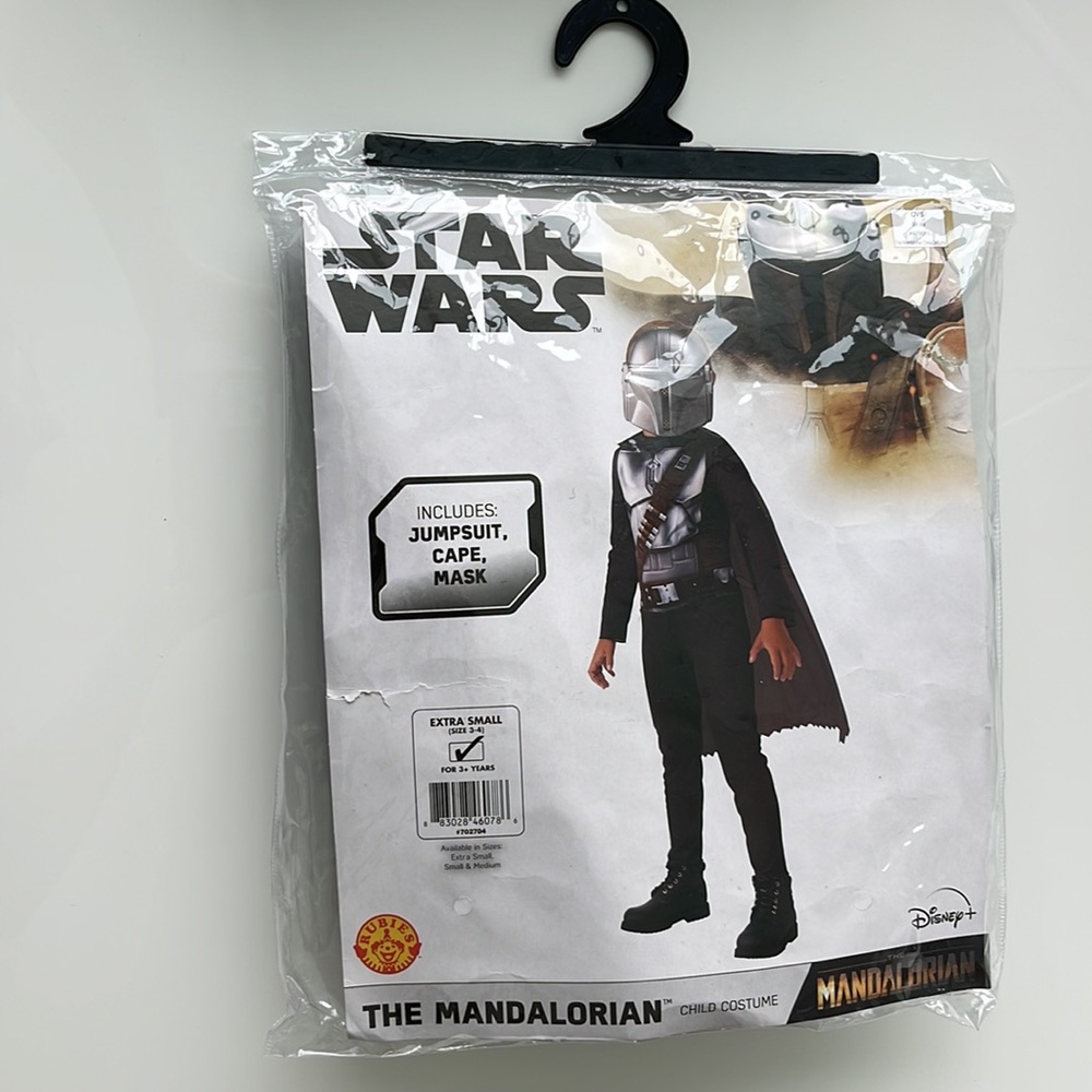 The Mandalorian Costume for children.